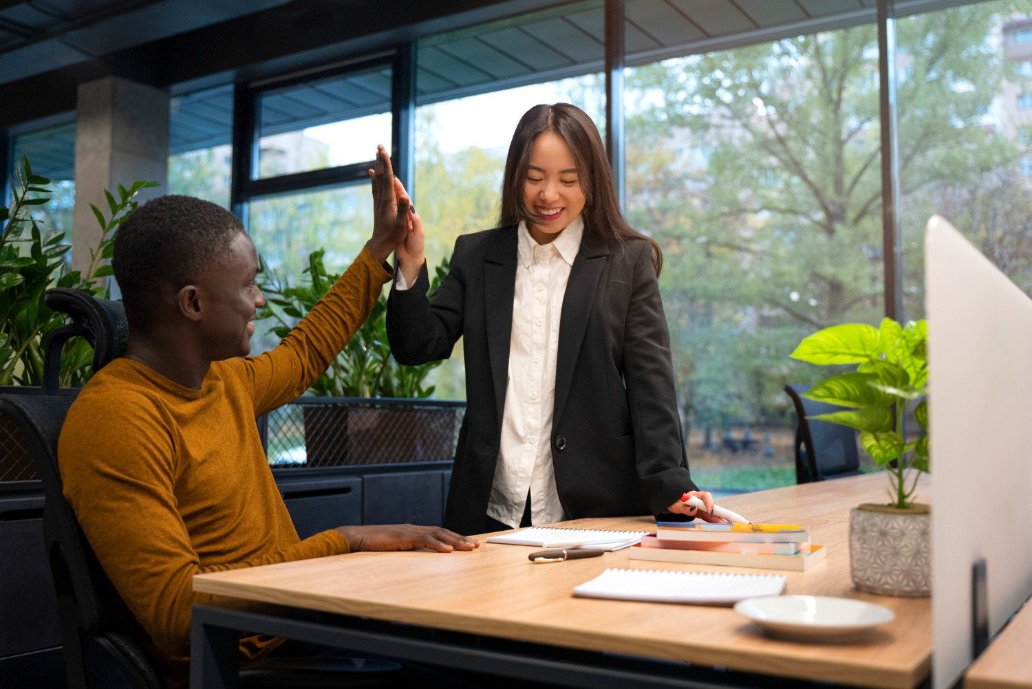 side-view-people-correcting-grammar-mistakes